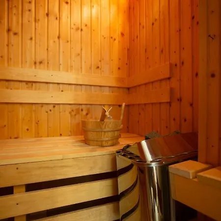 Appartamento Luxurious & Spacious Downtown In Liszt Ferenc Square